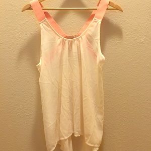 Super cute Nordstrom rack flowy summer tank top